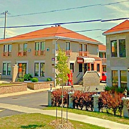 Motel Falcon Brossard Exteriör bild