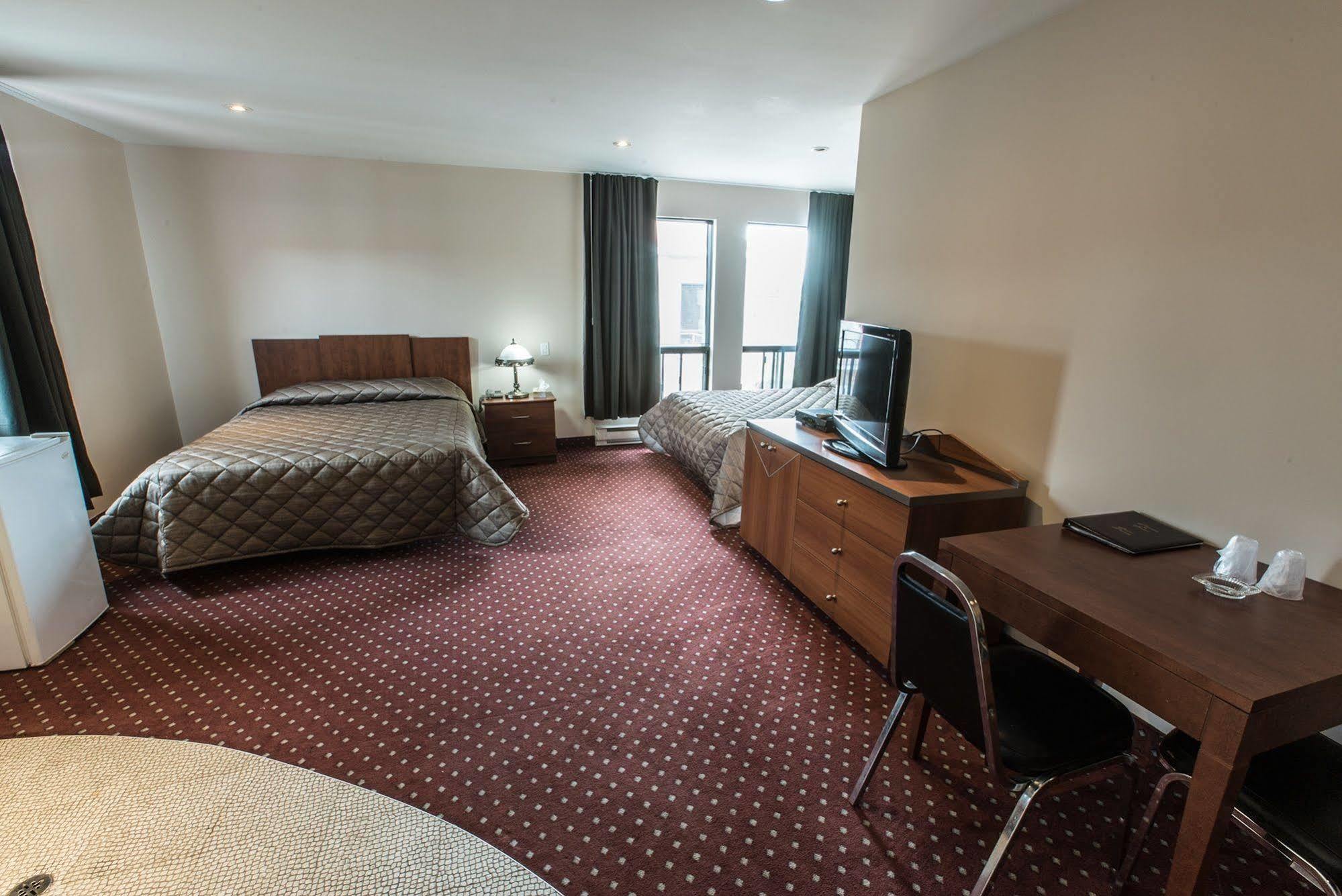 Motel Falcon Brossard Exteriör bild