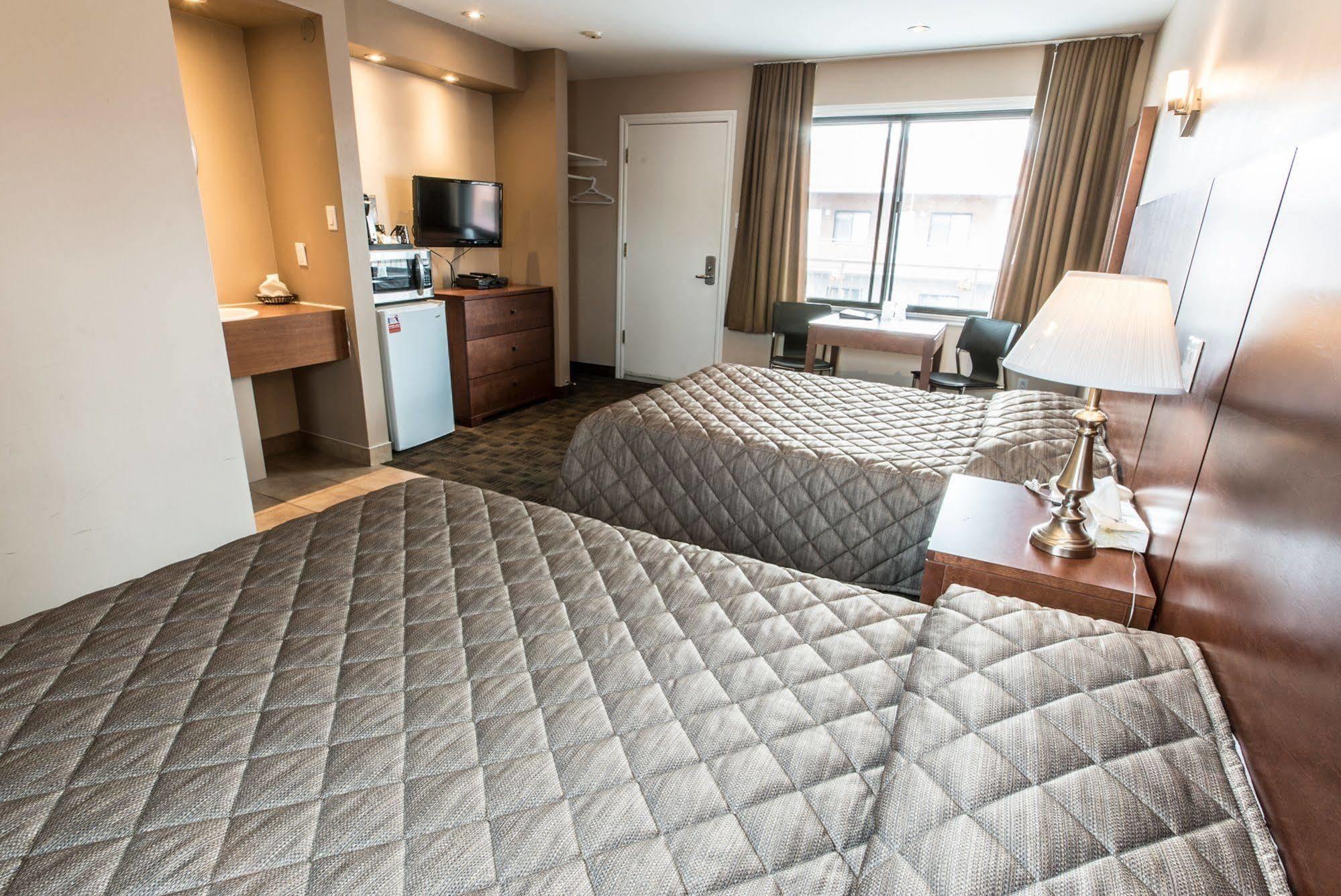 Motel Falcon Brossard Exteriör bild